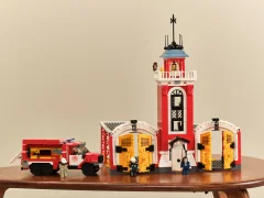 Конструктор Brick Labs Пожарная часть с каланчой Огневая стража / AB-1317 — фото 9